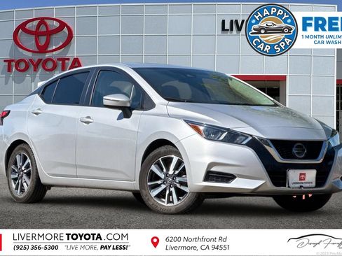 Used 2021 Nissan Versa SV FWD image 1