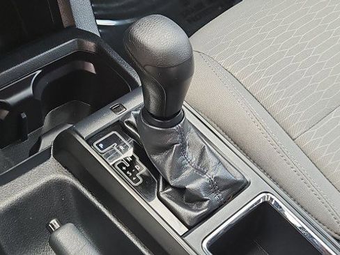 Used 2019 Toyota Tacoma SR RWD image 15