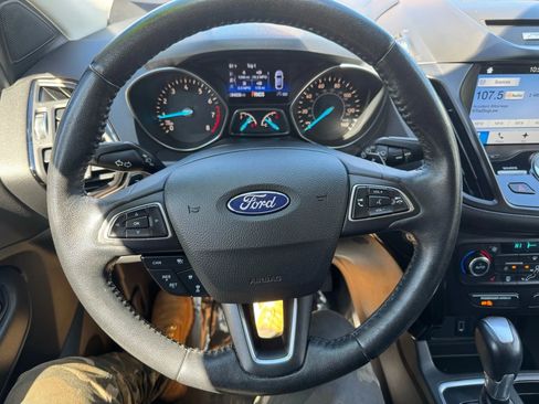 Used 2017 Ford Escape Titanium image 24