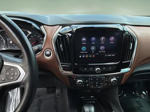 Used 2021 Chevrolet Traverse High Country AWD/4WD image 10