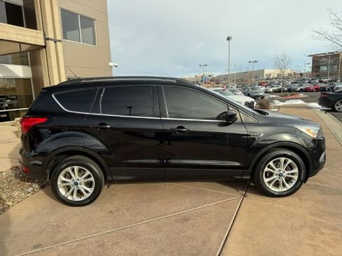 Used 2019 Ford Escape SEL image 7