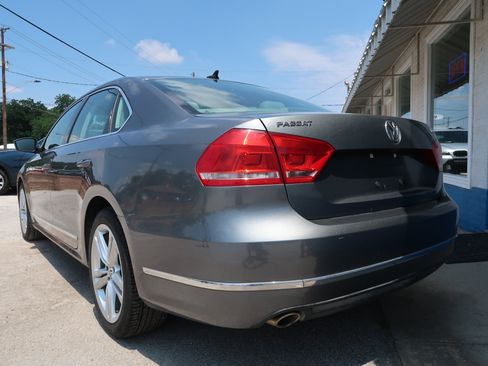 Used 2014 Volkswagen Passat TDI SEL Premium FWD image 7