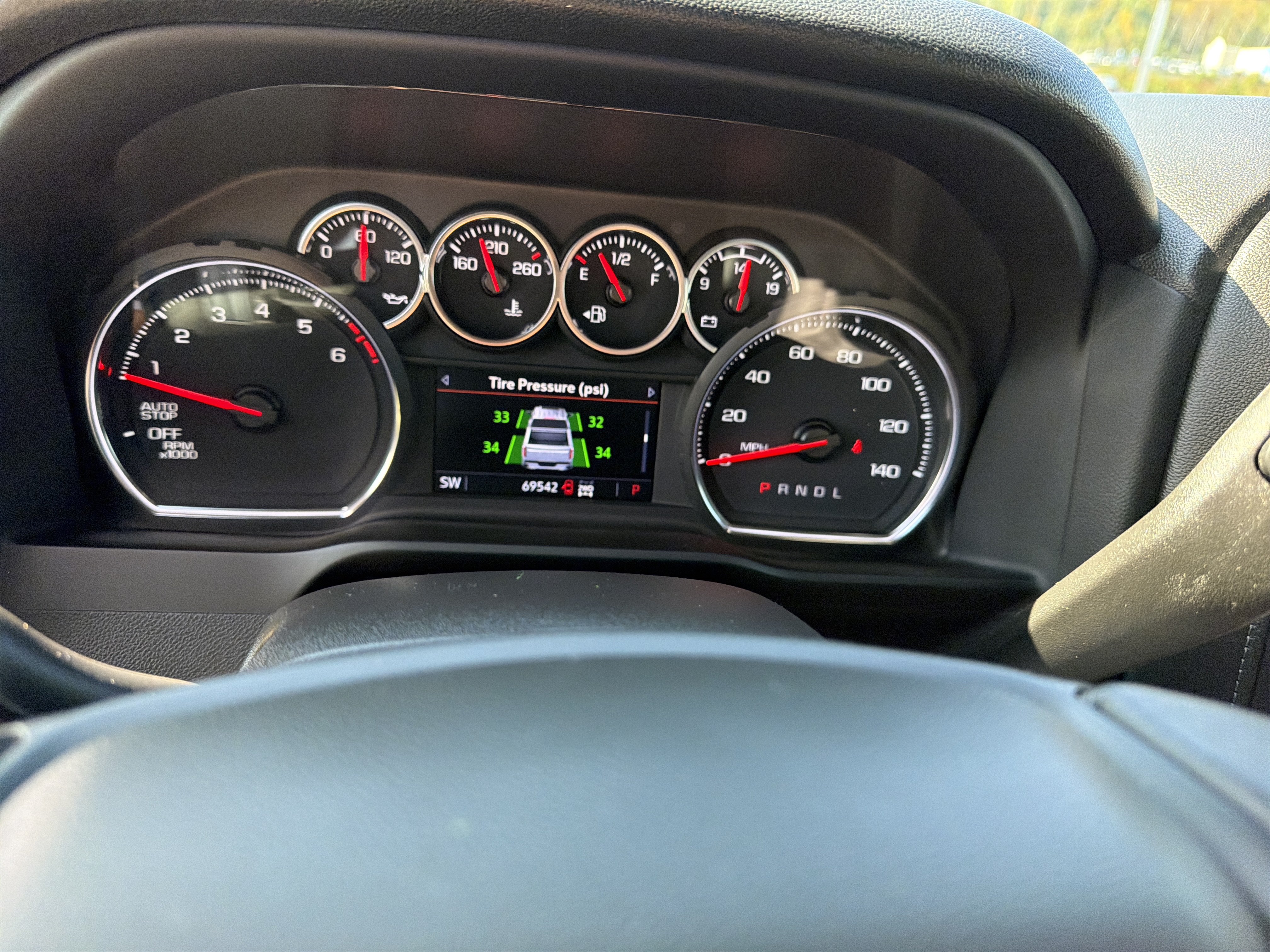 Certified 2022 Chevrolet Silverado 1500 LT AWD/4WD image 18