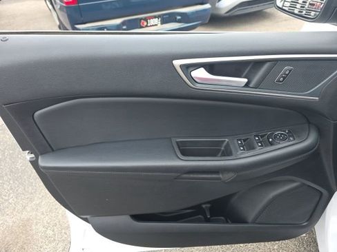 Used 2024 Ford Edge SEL image 12