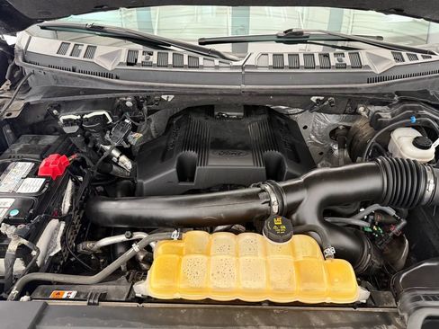 Used 2018 Ford F150 XLT w/ Equipment Group 302A Luxury AWD/4WD image 37