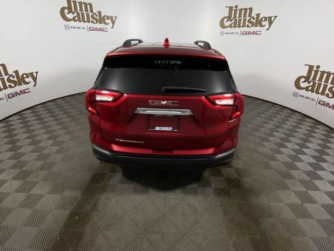 Used 2023 GMC Terrain SLE w/ Driver Convenience Package FWD image 7