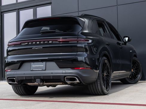 New 2026 Porsche Cayenne E-Hybrid image 11