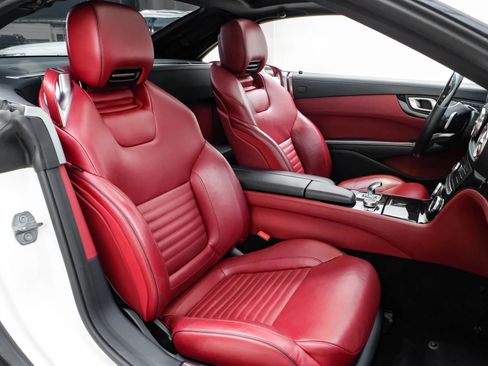 Used 2020 Mercedes-Benz SL 450 w/ Premium Package image 28