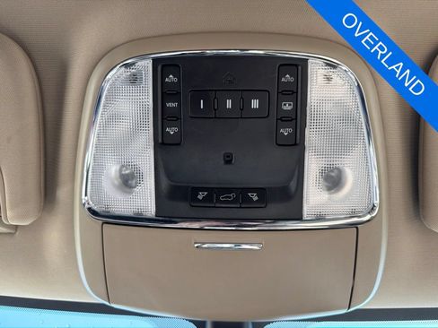 Used 2015 Jeep Grand Cherokee Overland AWD/4WD image 20