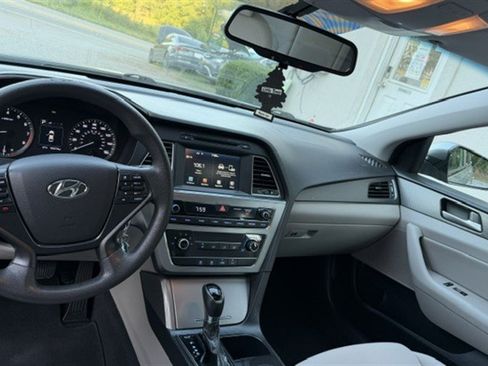 Used 2016 Hyundai Sonata Sport w/ Cargo Package FWD image 7