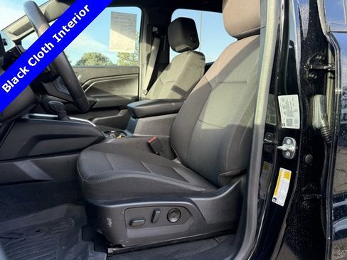 Used 2024 Chevrolet Colorado Trail Boss w/ Technology Package image 2