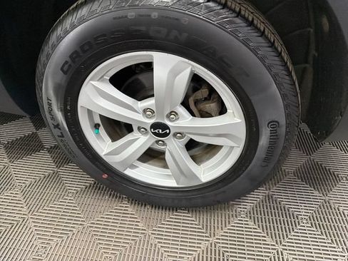 Certified 2023 Kia Sorento LX AWD/4WD image 29