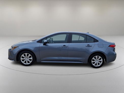 Used 2025 Toyota Corolla LE image 6