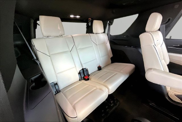 Used 2024 Cadillac Escalade Sport w/ Touring Package AWD/4WD image 18