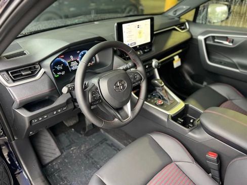 Certified 2025 Toyota RAV4 XSE image 15