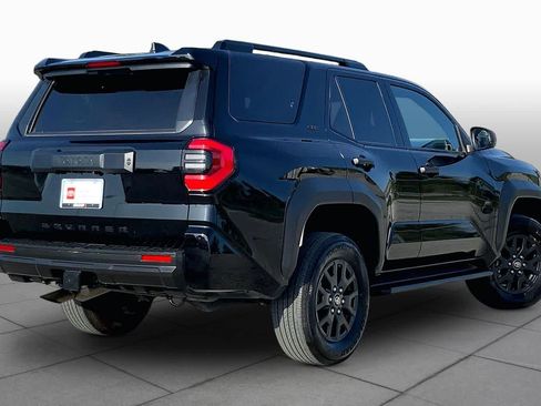 Used 2025 Toyota 4Runner SR5 AWD/4WD image 13