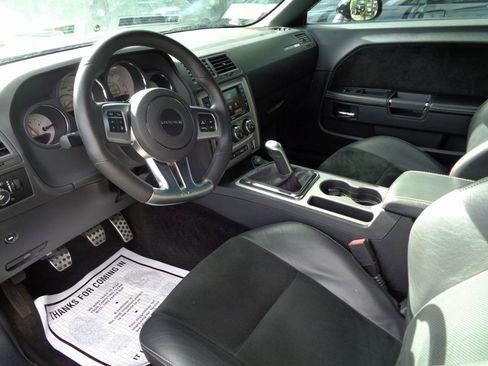 Used 2013 Dodge Challenger SRT8 w/ Harman Kardon Audio Group RWD image 13
