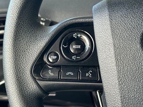 Certified 2022 Toyota Prius LE image 29
