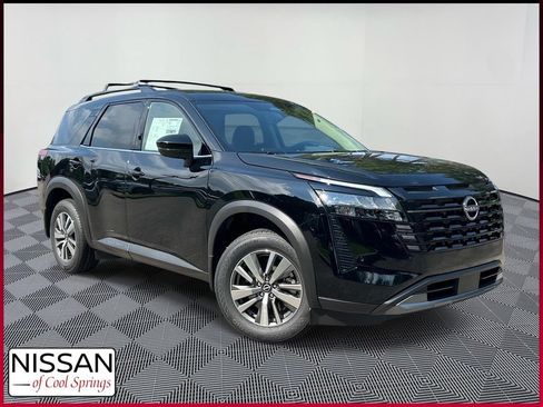 New 2026 Nissan Pathfinder SL FWD image 1