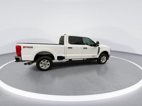 Used 2025 Ford F250 XLT w/ FX4 Off-Road Package AWD/4WD image 9