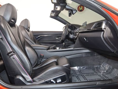 Used 2019 BMW M4 Convertible w/ Competition Package RWD image 14