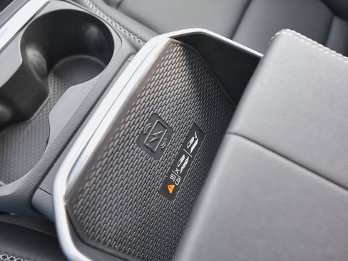 New 2026 GMC Terrain Denali w/ LPO, Floor Liner Package image 27