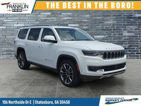 Used 2022 Jeep Wagoneer Series III w/ Premium Group I RWD image 8