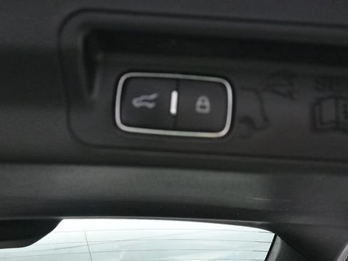 Used 2021 Ford Explorer 4WD image 14