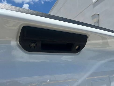 Used 2020 Chevrolet Silverado 1500 LT RWD image 35
