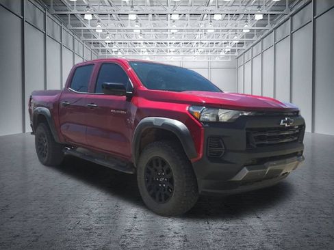 Certified 2024 Chevrolet Colorado Trail Boss w/ Advanced Trailering Package AWD/4WD image 9