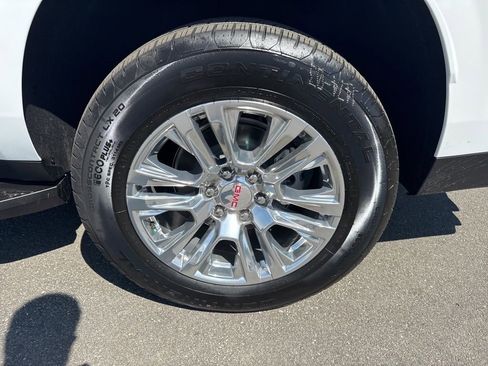 New 2026 GMC Yukon XL Denali image 35