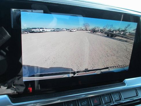 New 2026 GMC Sierra 2500 SLE w/ SLE Value Package; image 18