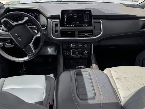 Used 2021 Chevrolet Tahoe Z71 w/ Z71 Signature Package AWD/4WD image 27