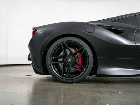 Used 2020 Ferrari F8 Tributo RWD image 10