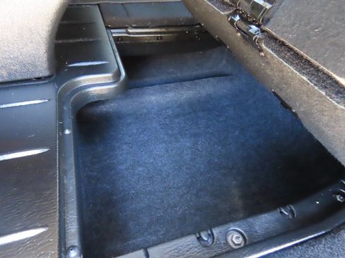 Used 2019 Dodge Grand Caravan SE FWD image 17