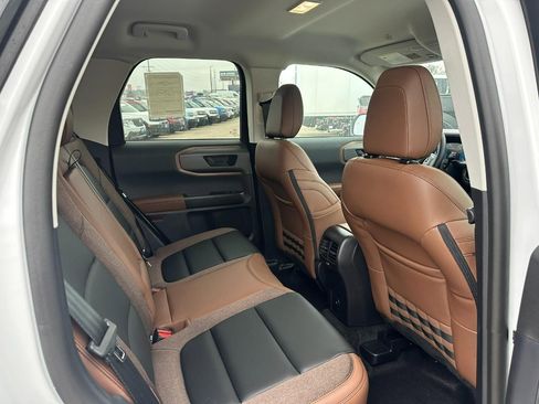 New 2025 Ford Bronco Sport Outer Banks image 4