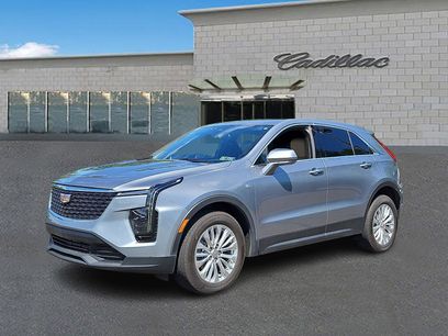 Used 2024 Cadillac XT4 Luxury w/ Cold Weather Package