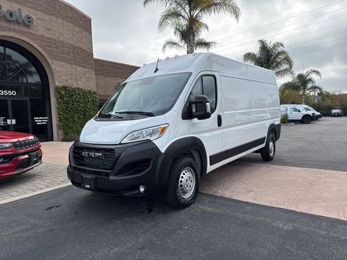 New 2026 RAM ProMaster 2500 w/ Premium Convenience Group FWD image 3