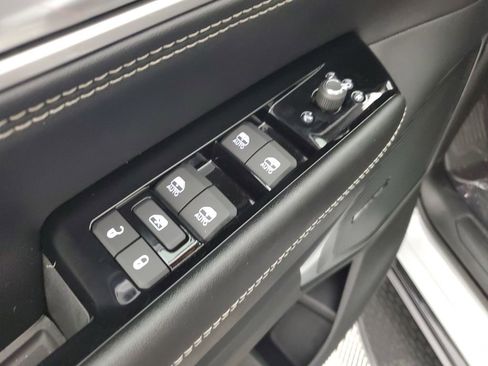 New 2026 Jeep Grand Wagoneer 4WD image 31