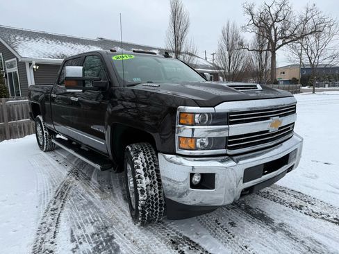Used 2019 Chevrolet Silverado 2500 LTZ w/ Duramax Plus Package image 3