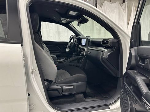 Used 2025 Toyota 4Runner TRD Off-Road AWD/4WD image 56