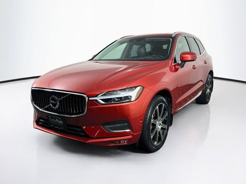 Used 2019 Volvo XC60 T6 Inscription w/ Protection Package Premier AWD/4WD image 3