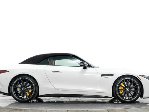 Used 2026 Mercedes-Benz SL 55 AMG 4MATIC image 18