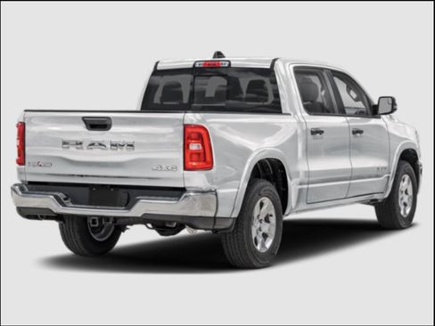 Used 2025 RAM 1500 Big Horn AWD/4WD image 2