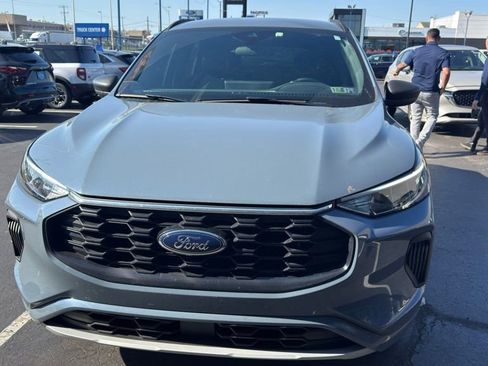 Used 2024 Ford Escape ST-Line w/ Tech Pack #1 AWD/4WD image 7