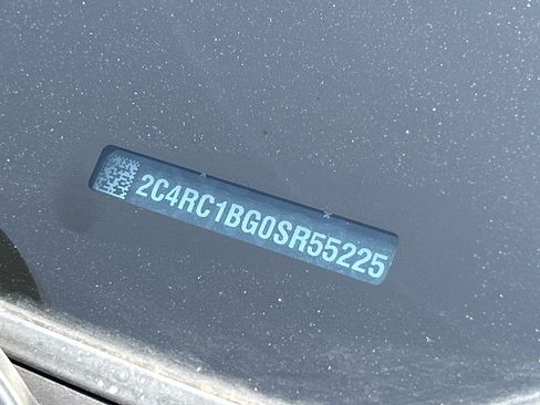 Used 2025 Chrysler Pacifica Select FWD image 31