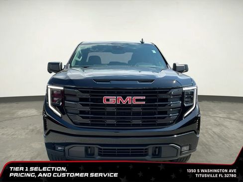 Used 2025 GMC Sierra 1500 Elevation AWD/4WD image 10