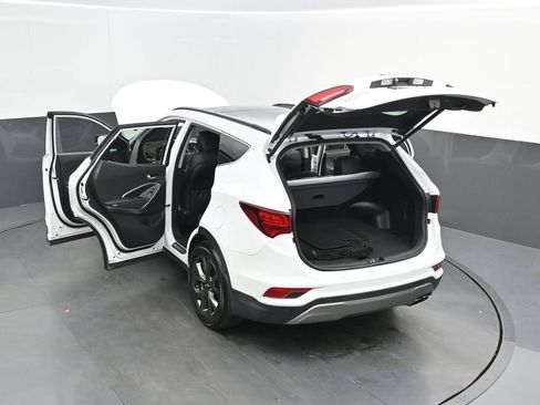 Used 2018 Hyundai Santa Fe Sport image 39
