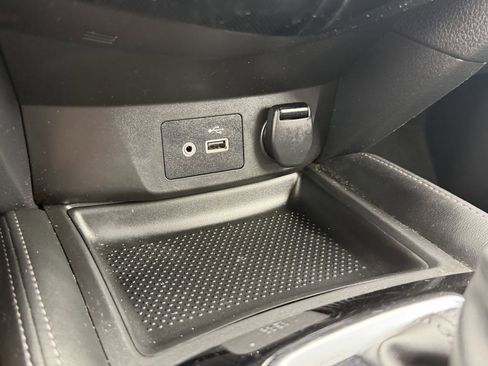 Used 2018 Nissan Rogue SL w/ Premium Package FWD image 24