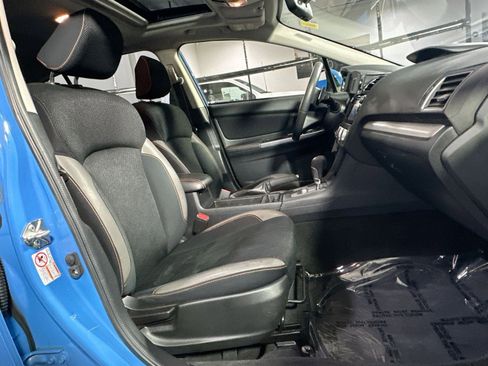 Used 2017 Subaru Crosstrek 2.0i Premium w/ Moonroof Package image 37